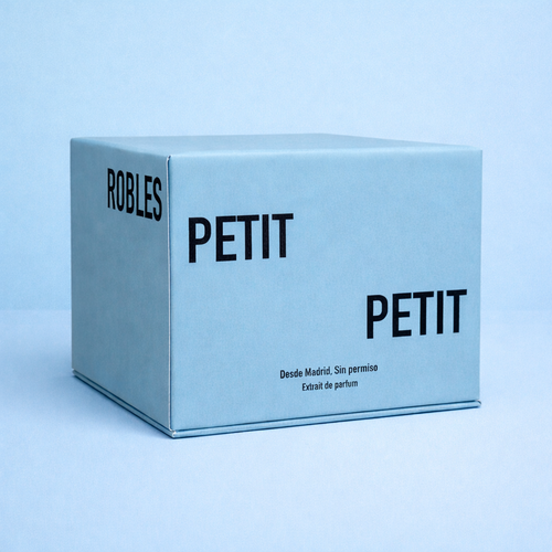 Perfume PETIT de Robles Petit, detalle del frasco